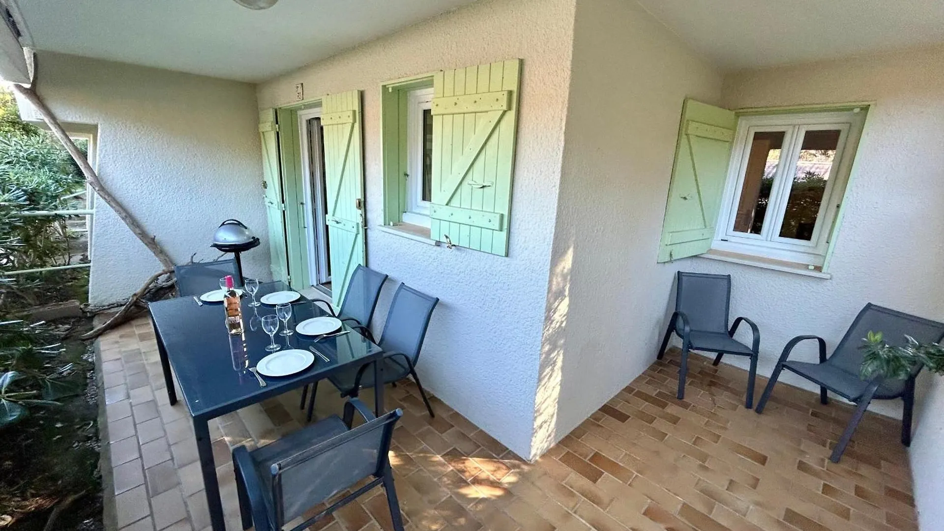 T2 With Sea View - Domaine De La Pinede - Heated Pool Apartment Le Lavandou